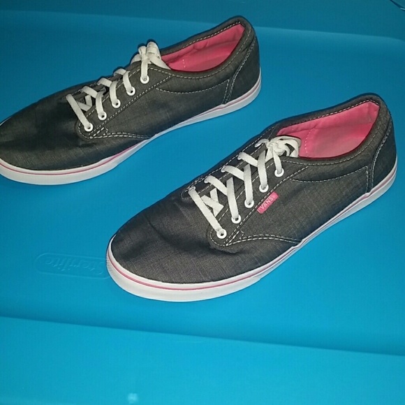 vans off the wall pink shoes